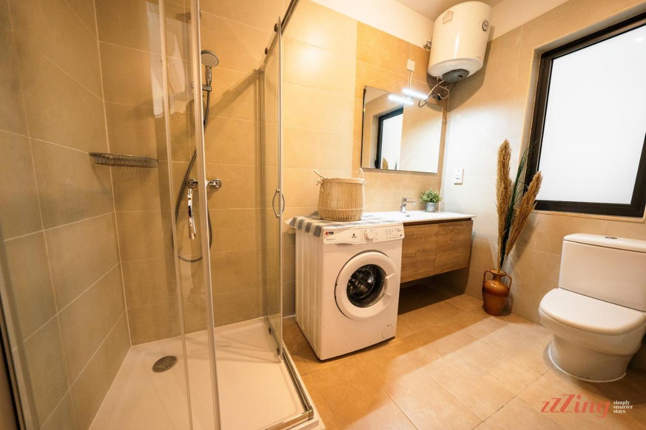 A Holiday Home In Mellieha With Gorgeous Views ภายนอก รูปภาพ