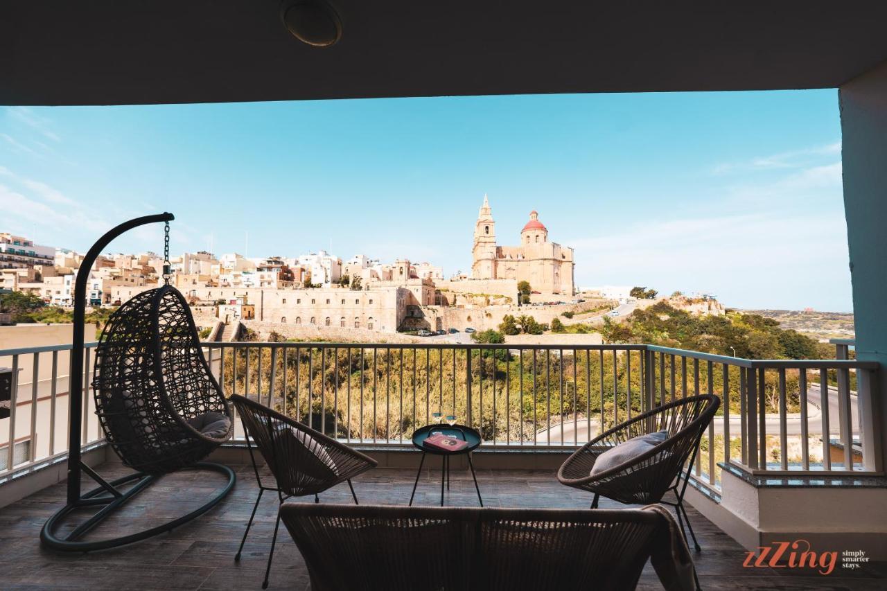 A Holiday Home In Mellieha With Gorgeous Views ภายนอก รูปภาพ